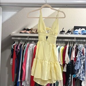 Elegant Backless Yellow Dress
